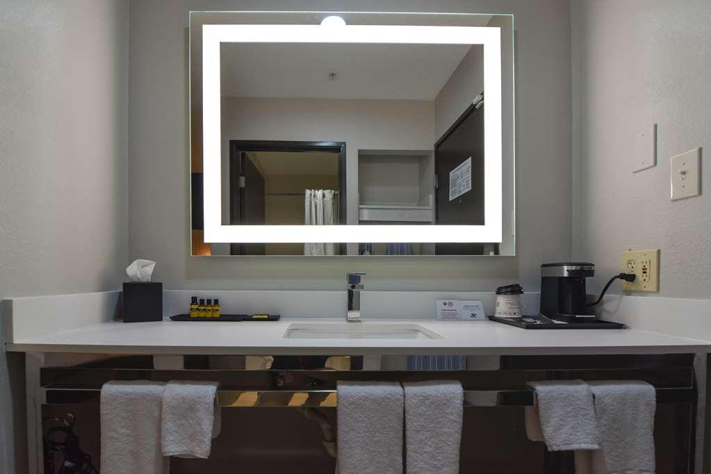 Best Western Plus Lafayette Hotel University Area 외부 사진