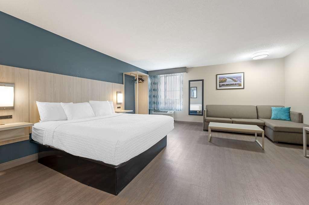 Best Western Plus Lafayette Hotel University Area 객실 사진