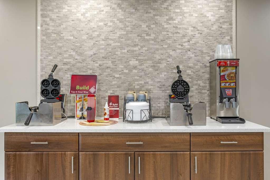 Best Western Plus Lafayette Hotel University Area 레스토랑 사진